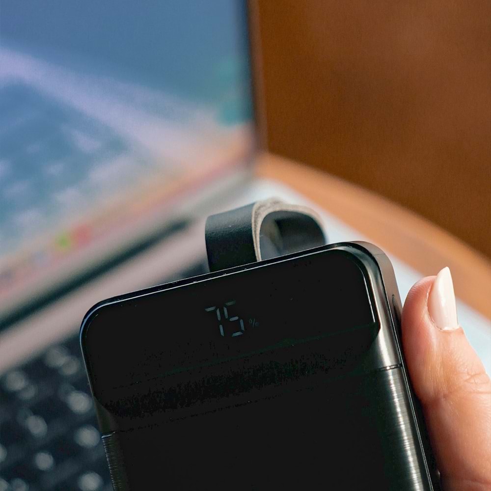 S-link P300 30000mAh PD22.5W+QC3.0 18W Siyah LCD Taşınabilir Pil Şarj Cihazı Powerbank