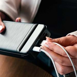S-link P300 30000mAh PD22.5W+QC3.0 18W Siyah LCD Taşınabilir Pil Şarj Cihazı Powerbank