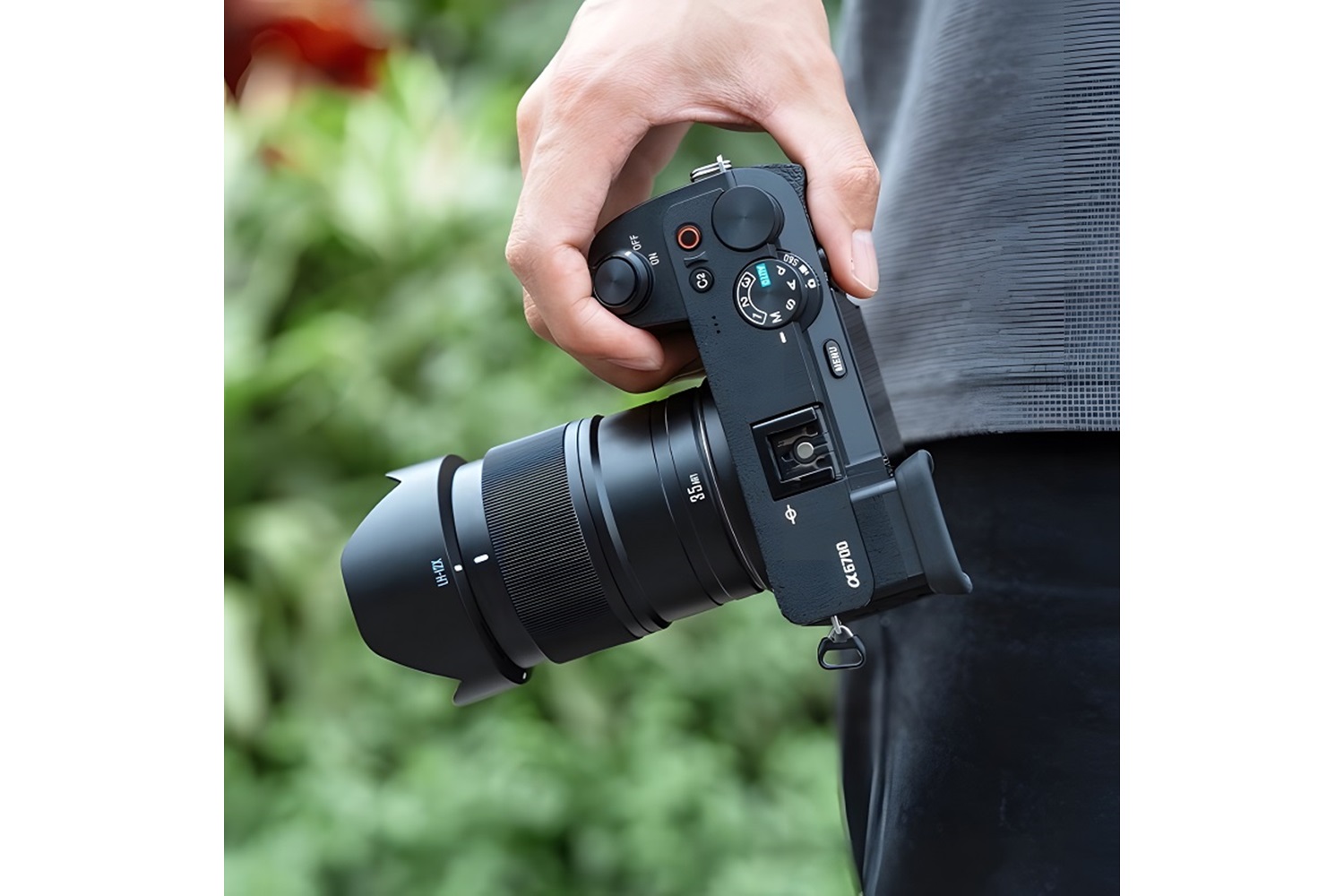 Yongnuo 35mm f/1.8S DA ART APS-C Otofokus Lens (Sony E)