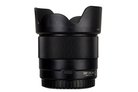 Yongnuo 50mm f/1.8S DA Lite APS-C Otofokus Lens (Sony E) Siyah