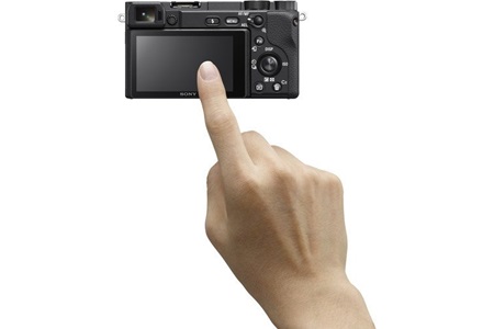 Sony a6400 18-135mm Aynasız Fotoğraf Makinesi (Sony Eurasia Garantili)